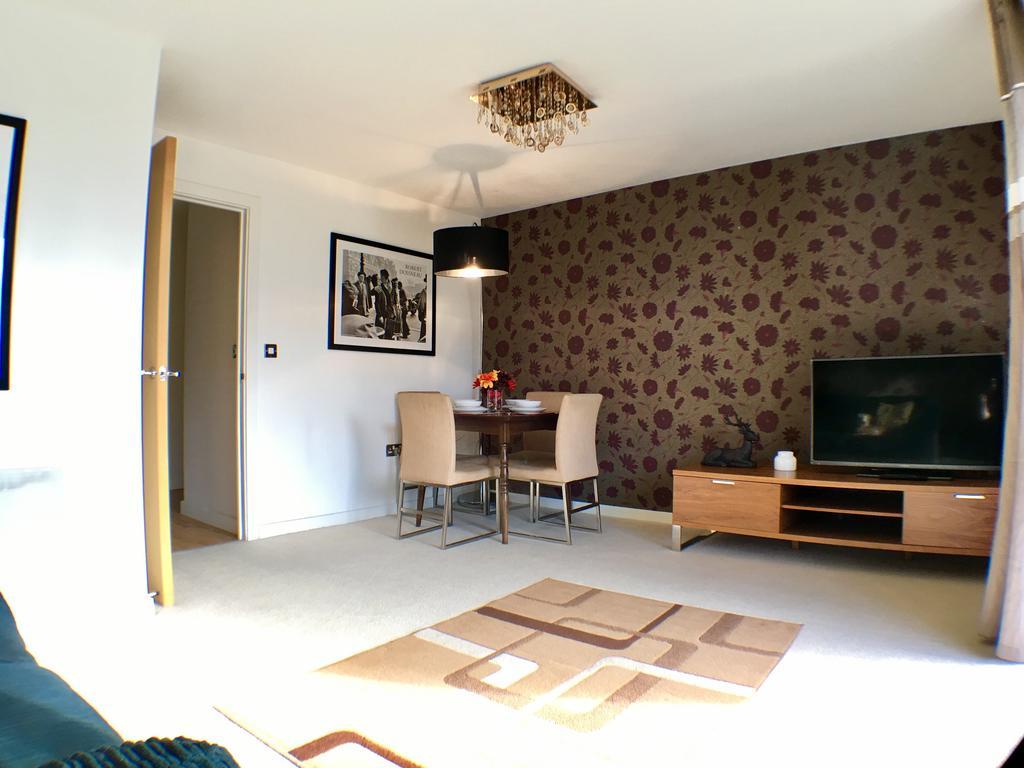 Luxurious Providence Apartment Maidenhead Eksteriør bilde
